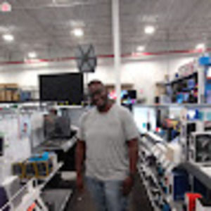 Meet your Posher, Jerome